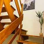 Entire 5 Bedroom House, Fast Wi-Fi, Free Parking
