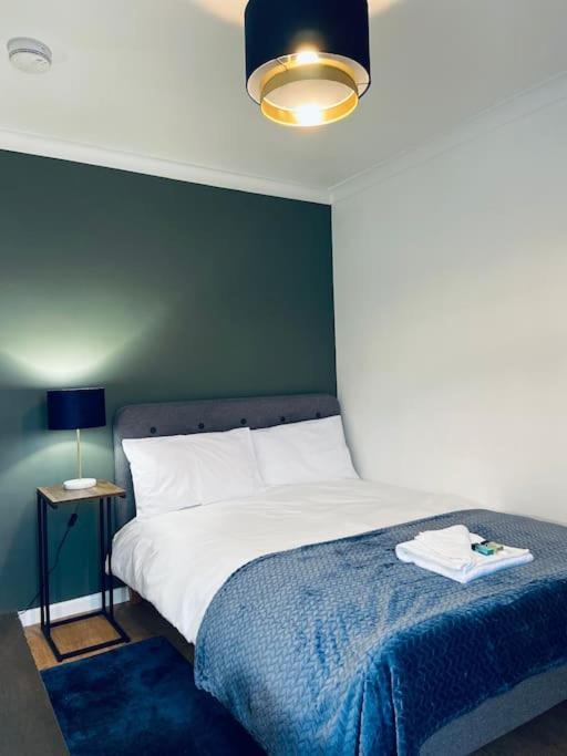 Casa de férias Entire 5 Bedroom House, Fast Wi-fi, Free Parking Cambridge