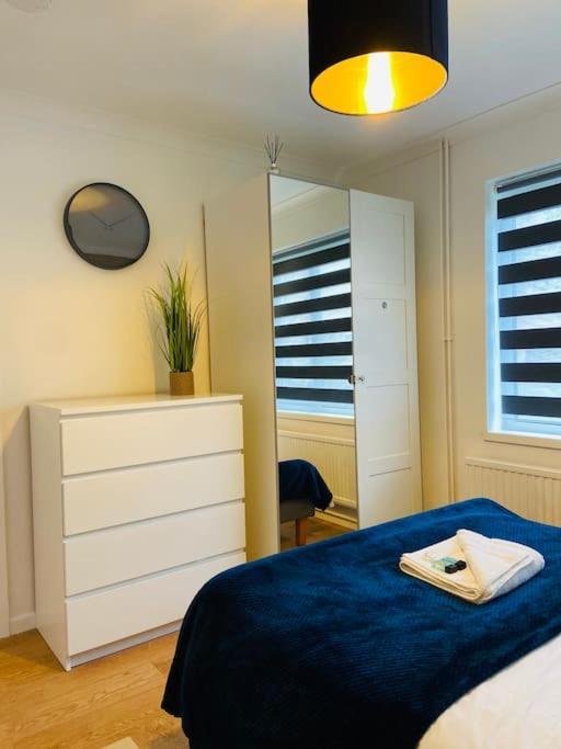 Entire 5 Bedroom House, Fast Wi-fi, Free Parking * Cambridge (Cambridgeshire)
